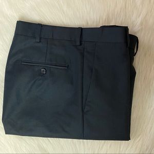 A Kenneth Cole Reaction dressing pants